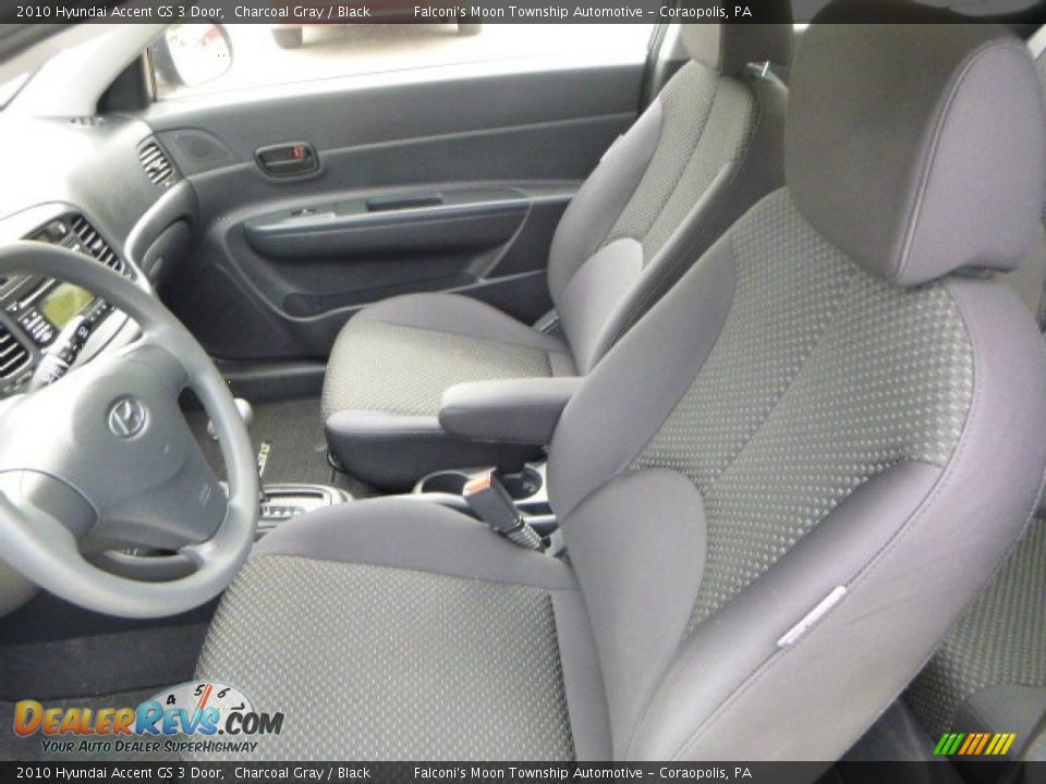 2010 Hyundai Accent GS 3 Door Charcoal Gray / Black Photo #14