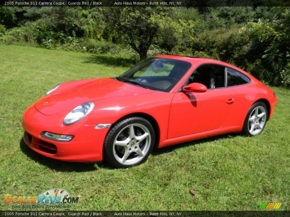 Front 3/4 View of 2005 Porsche 911 Carrera Coupe Photo #2