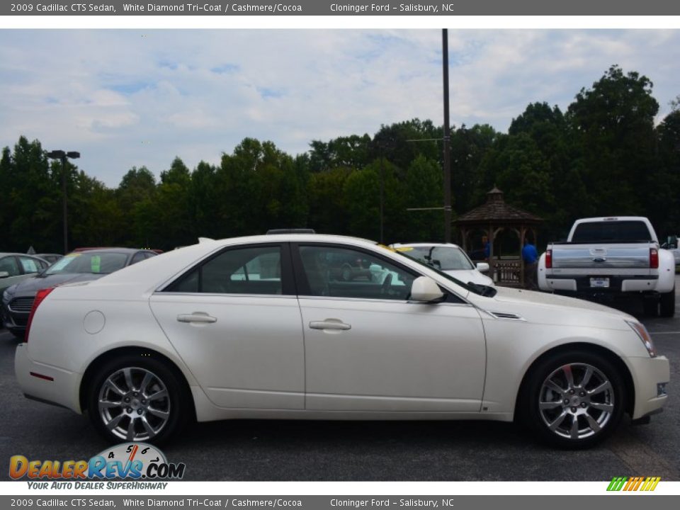 2009 Cadillac CTS Sedan White Diamond Tri-Coat / Cashmere/Cocoa Photo #2