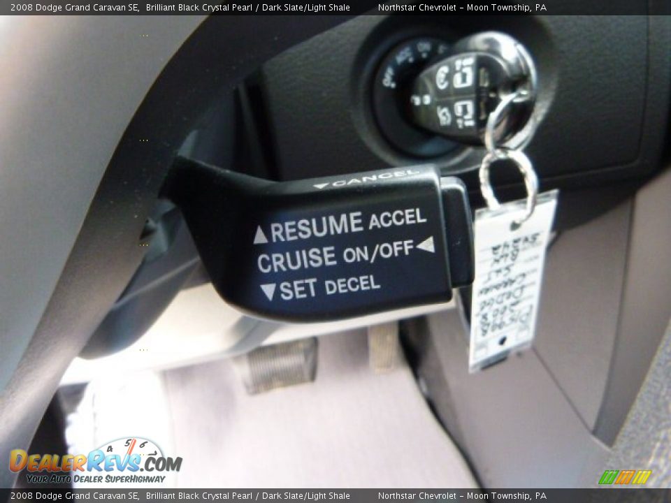 2008 Dodge Grand Caravan SE Brilliant Black Crystal Pearl / Dark Slate/Light Shale Photo #16