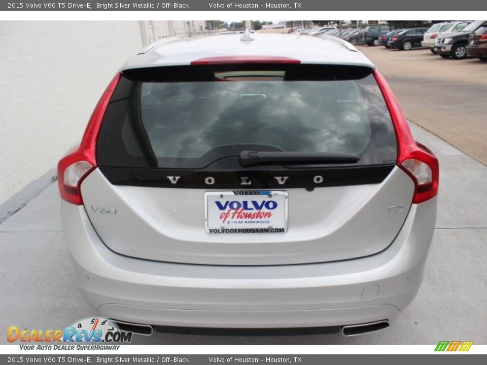 2015 Volvo V60 T5 Drive-E Bright Silver Metallic / Off-Black Photo #5