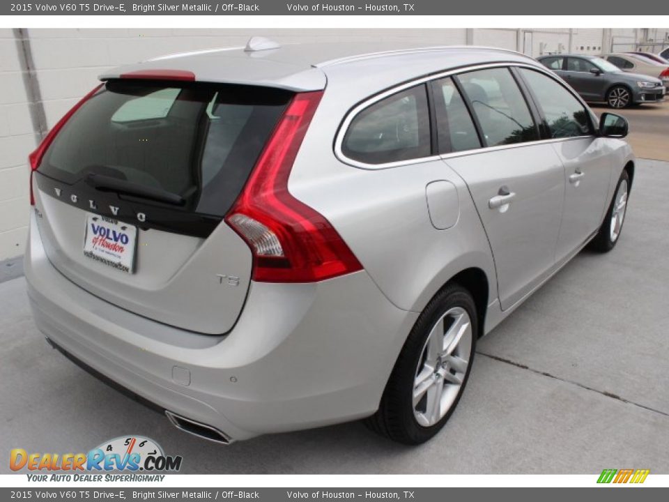2015 Volvo V60 T5 Drive-E Bright Silver Metallic / Off-Black Photo #6
