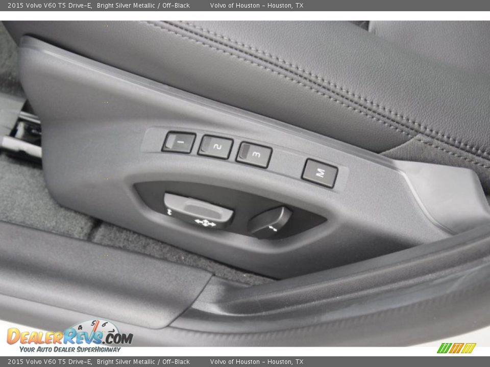 2015 Volvo V60 T5 Drive-E Bright Silver Metallic / Off-Black Photo #12