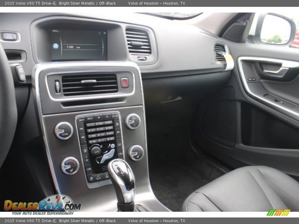 2015 Volvo V60 T5 Drive-E Bright Silver Metallic / Off-Black Photo #13