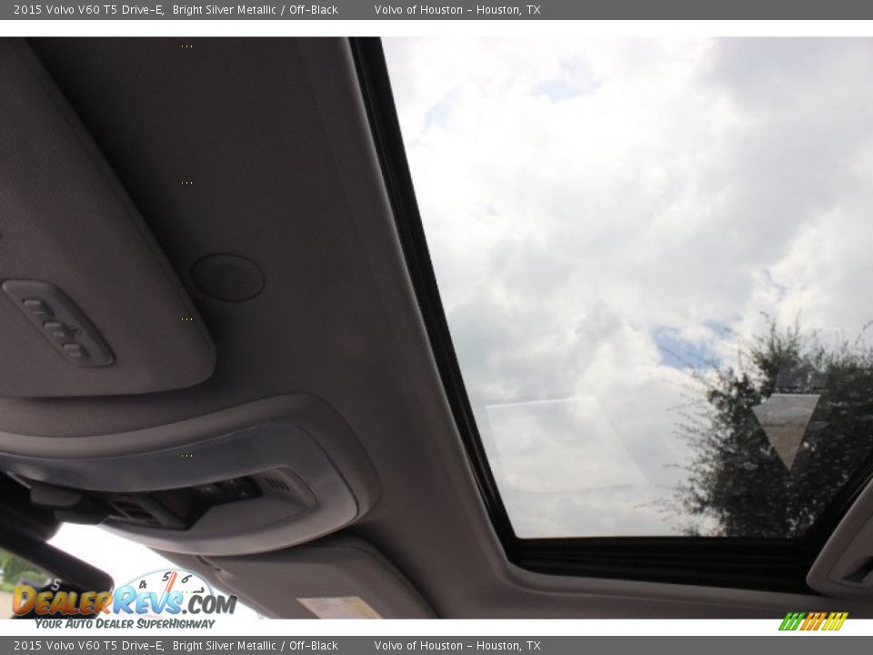 2015 Volvo V60 T5 Drive-E Bright Silver Metallic / Off-Black Photo #15