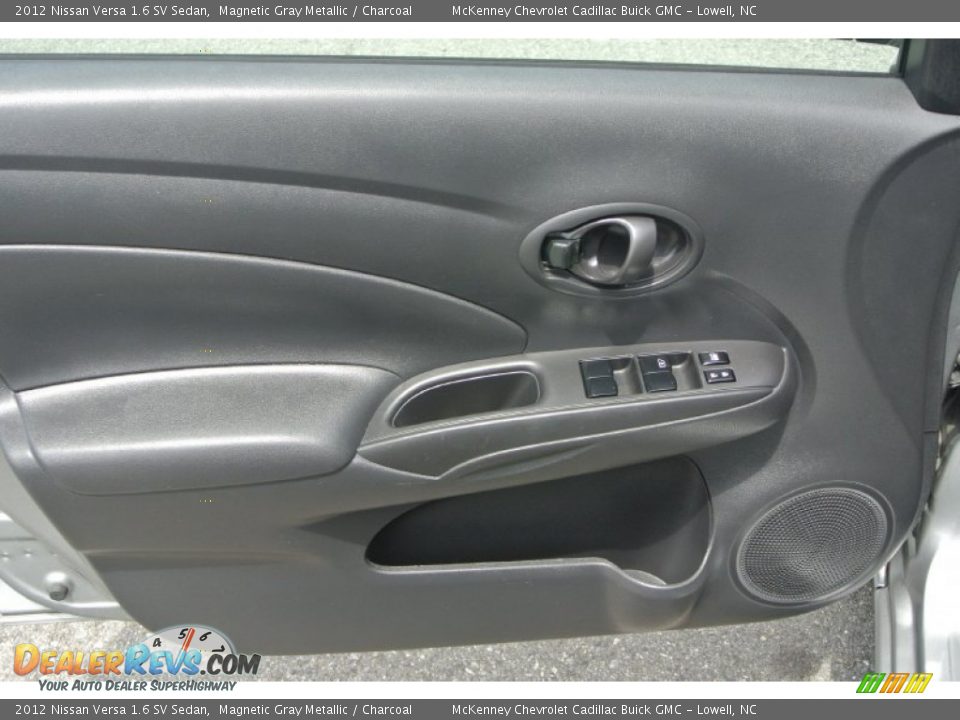 2012 Nissan Versa 1.6 SV Sedan Magnetic Gray Metallic / Charcoal Photo #10