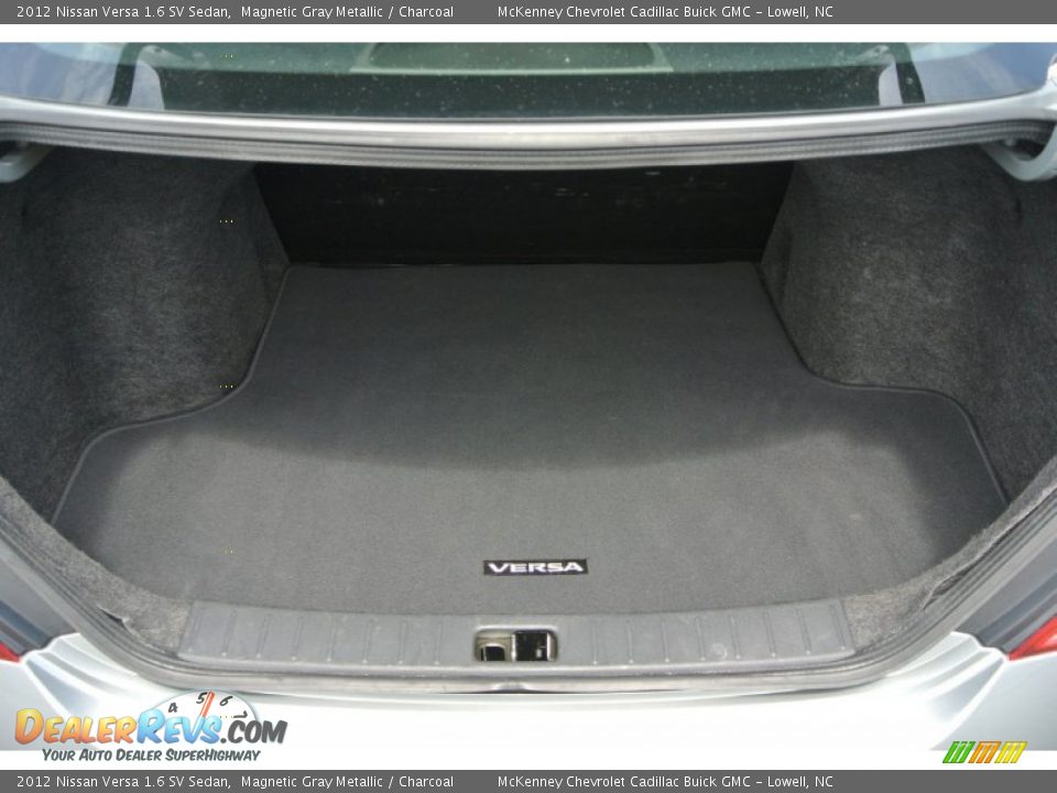 2012 Nissan Versa 1.6 SV Sedan Magnetic Gray Metallic / Charcoal Photo #19