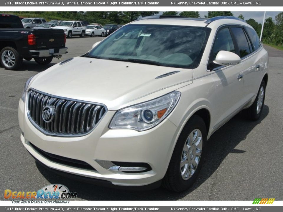 Front 3/4 View of 2015 Buick Enclave Premium AWD Photo #2