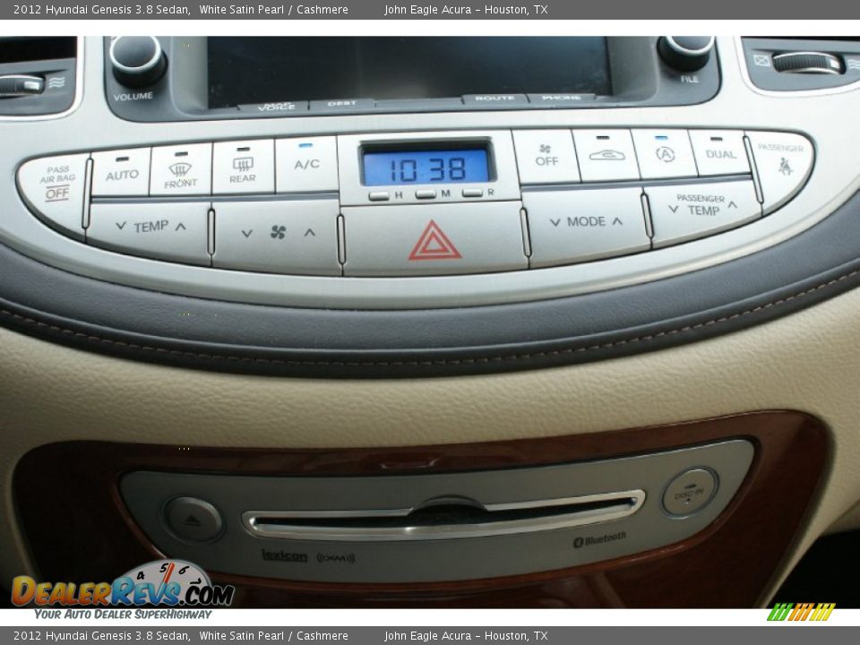 2012 Hyundai Genesis 3.8 Sedan White Satin Pearl / Cashmere Photo #30