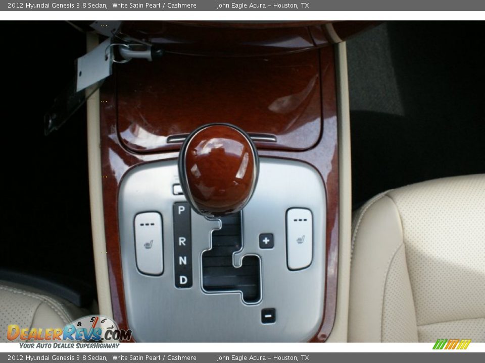 2012 Hyundai Genesis 3.8 Sedan White Satin Pearl / Cashmere Photo #31
