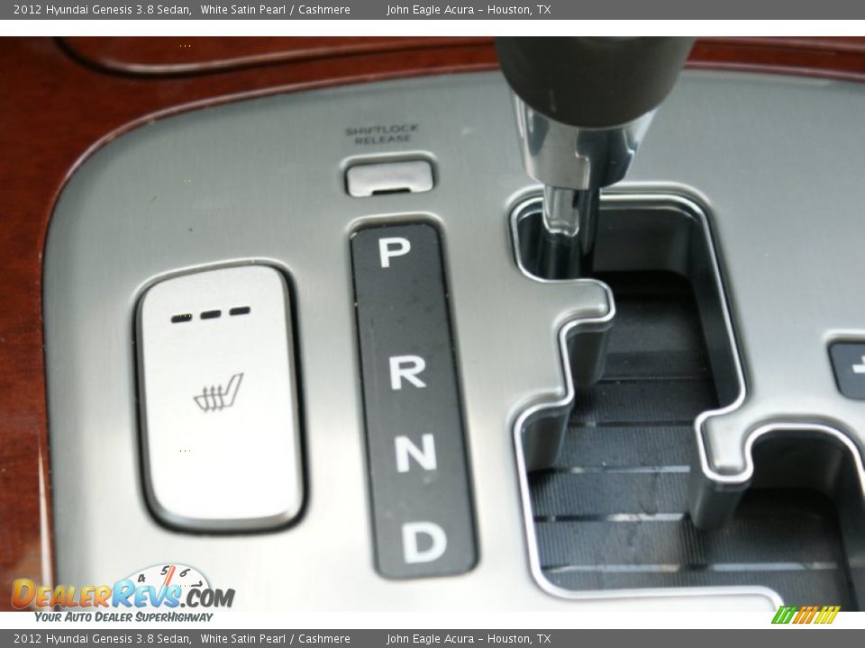 2012 Hyundai Genesis 3.8 Sedan White Satin Pearl / Cashmere Photo #32