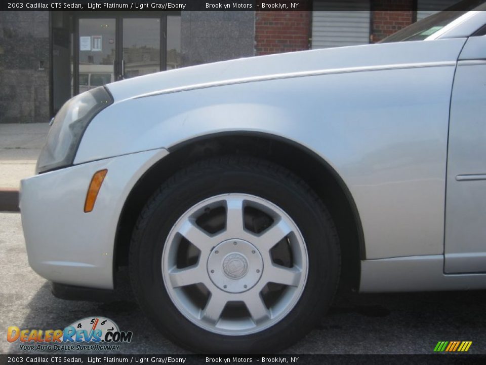 2003 Cadillac CTS Sedan Light Platinum / Light Gray/Ebony Photo #8