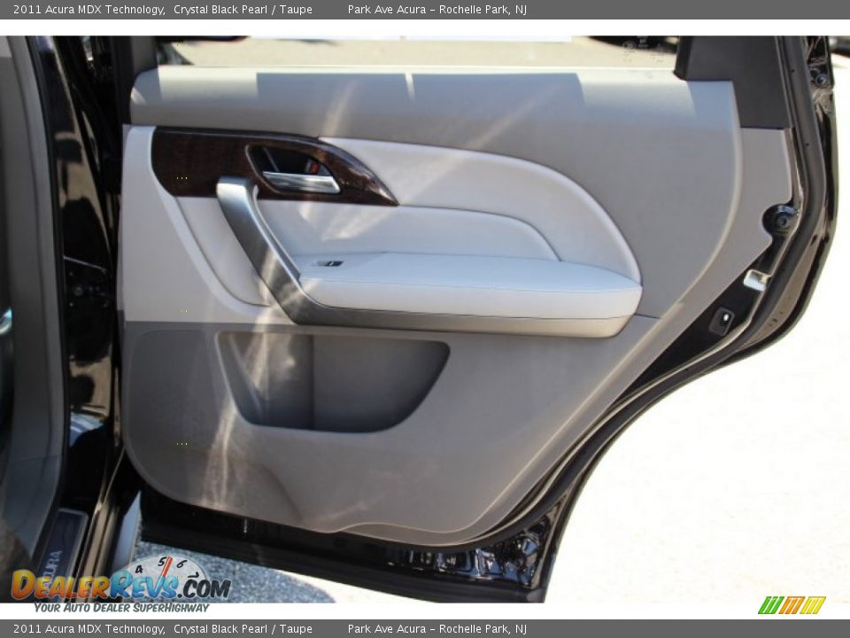 2011 Acura MDX Technology Crystal Black Pearl / Taupe Photo #24