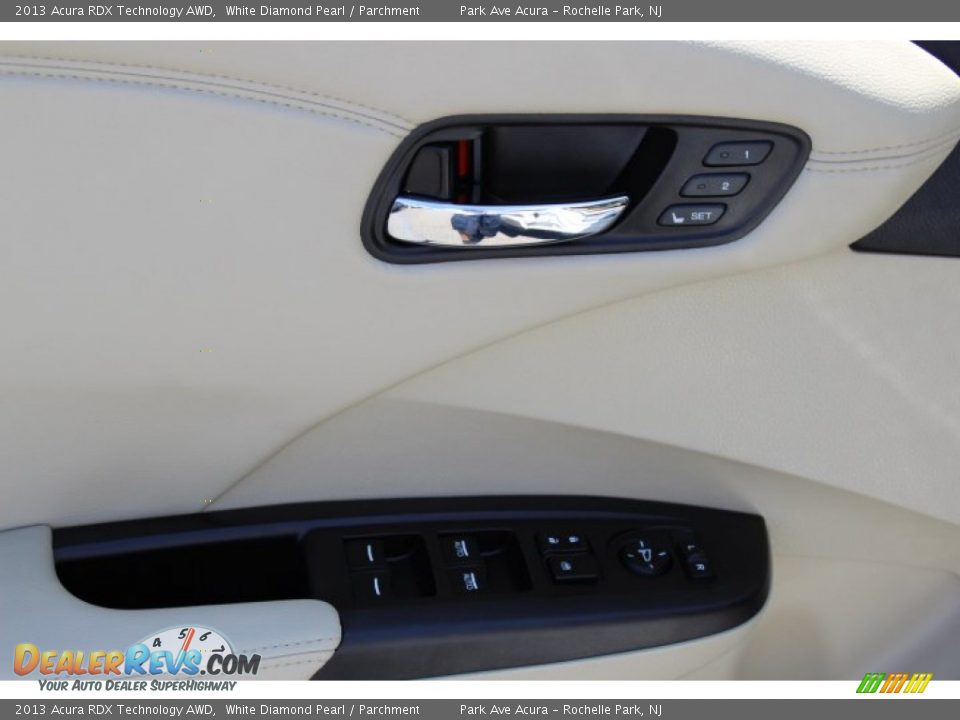 2013 Acura RDX Technology AWD White Diamond Pearl / Parchment Photo #10