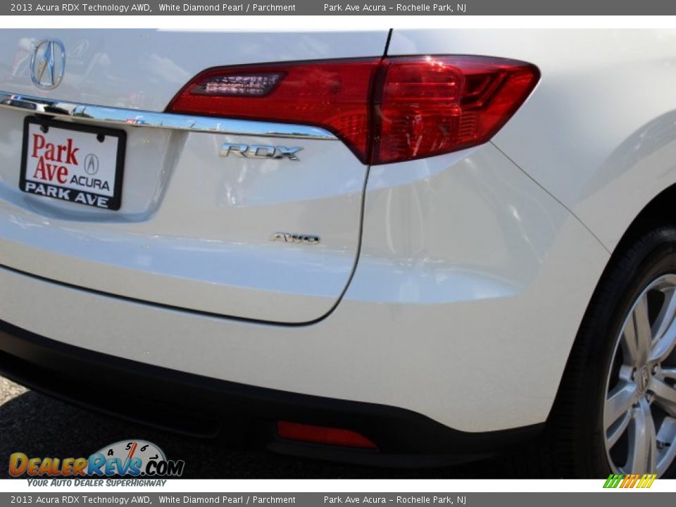 2013 Acura RDX Technology AWD White Diamond Pearl / Parchment Photo #23