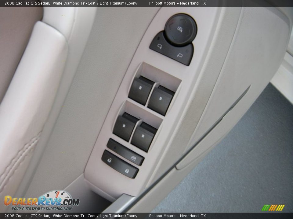 2008 Cadillac CTS Sedan White Diamond Tri-Coat / Light Titanium/Ebony Photo #32