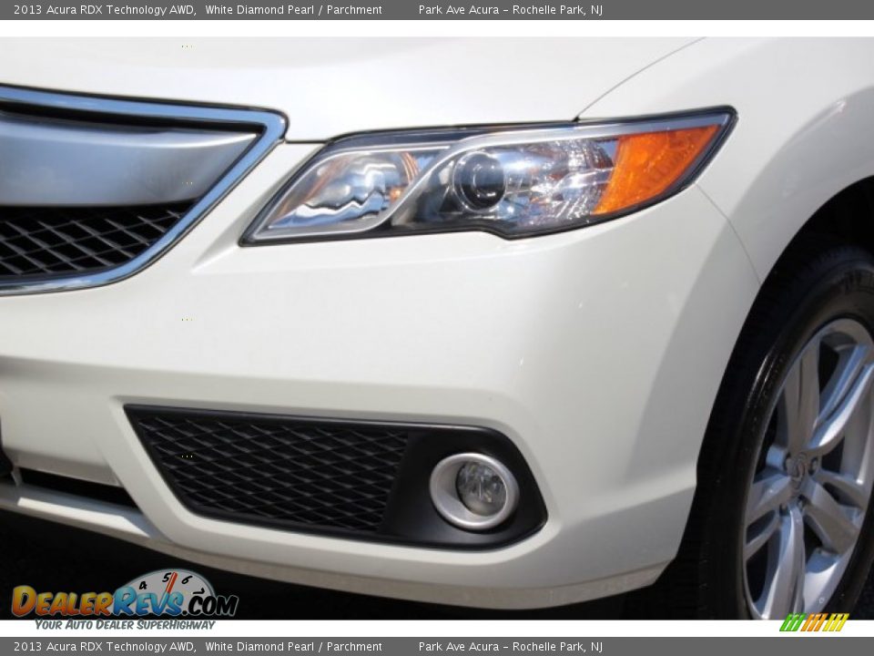 2013 Acura RDX Technology AWD White Diamond Pearl / Parchment Photo #31