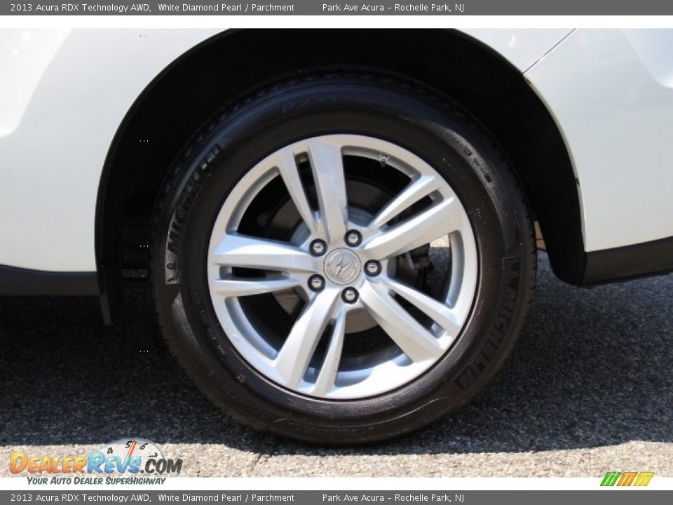 2013 Acura RDX Technology AWD White Diamond Pearl / Parchment Photo #32