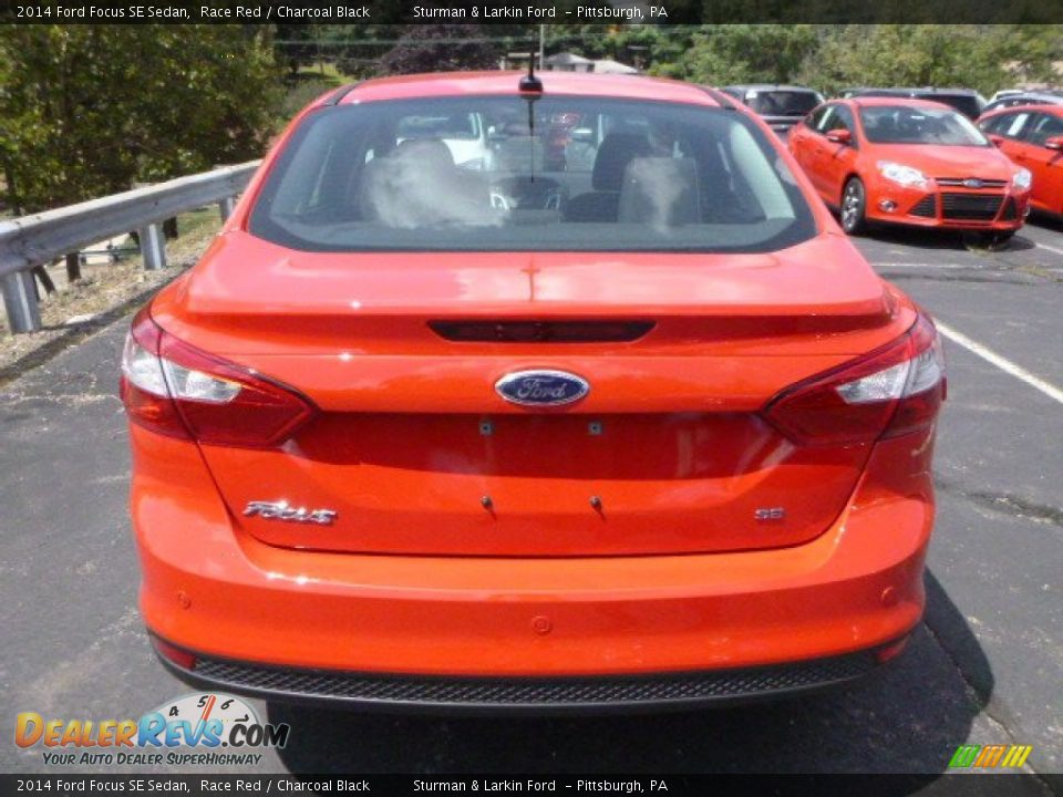 2014 Ford Focus SE Sedan Race Red / Charcoal Black Photo #3