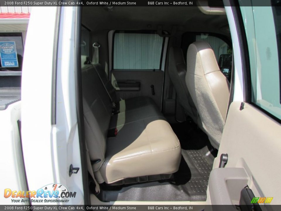 2008 Ford F250 Super Duty XL Crew Cab 4x4 Oxford White / Medium Stone Photo #17