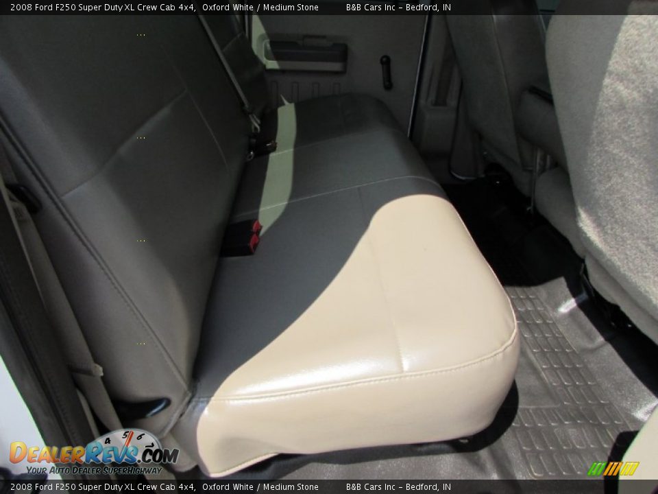 2008 Ford F250 Super Duty XL Crew Cab 4x4 Oxford White / Medium Stone Photo #18