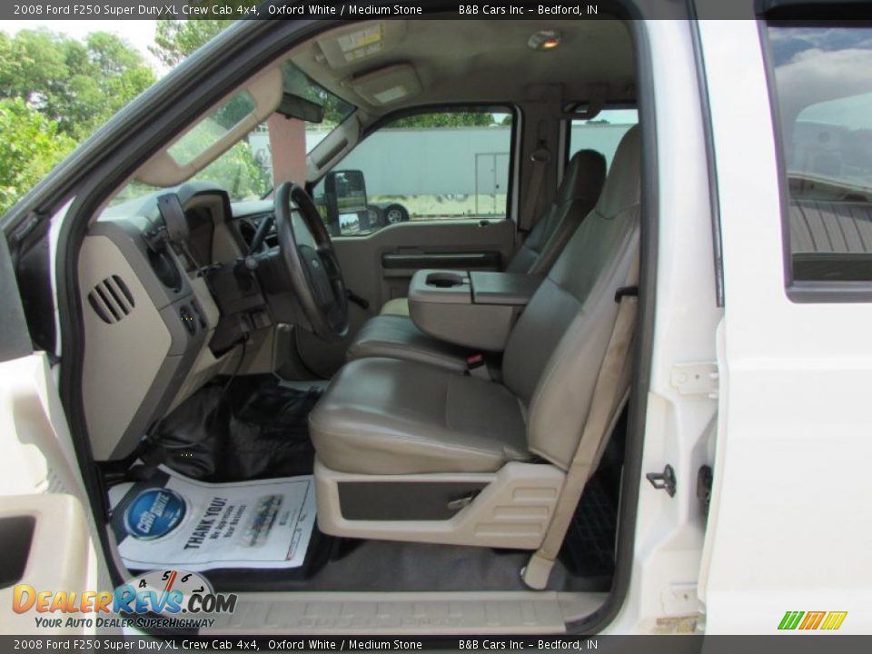 2008 Ford F250 Super Duty XL Crew Cab 4x4 Oxford White / Medium Stone Photo #26