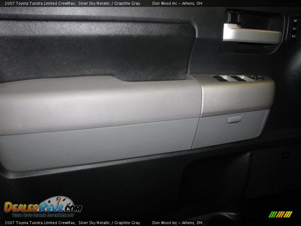 2007 Toyota Tundra Limited CrewMax Silver Sky Metallic / Graphite Gray Photo #15