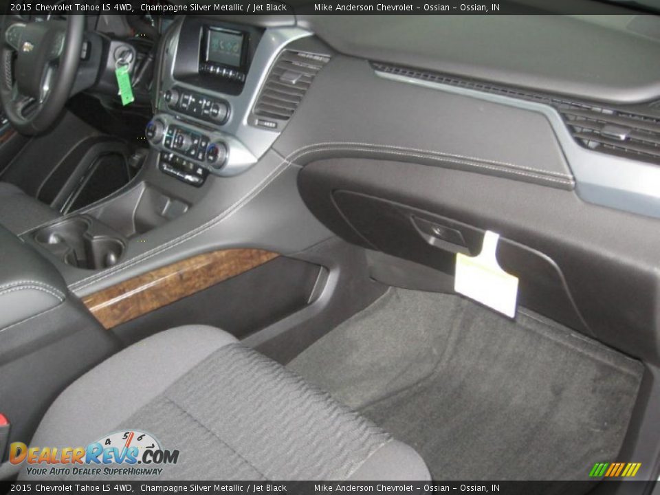 2015 Chevrolet Tahoe LS 4WD Champagne Silver Metallic / Jet Black Photo #11