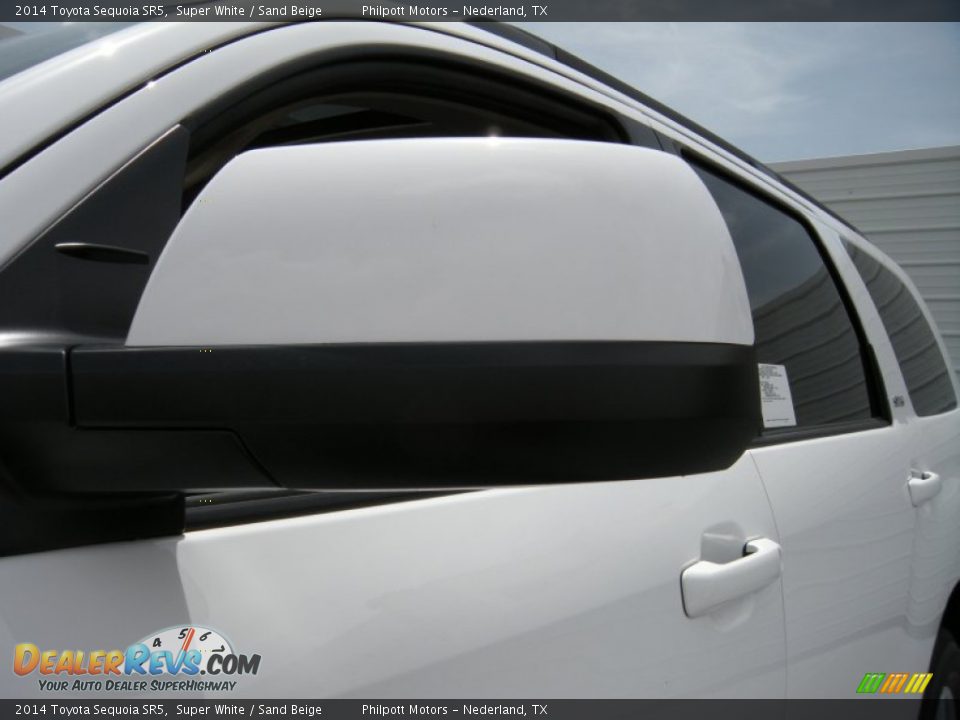 2014 Toyota Sequoia SR5 Super White / Sand Beige Photo #13