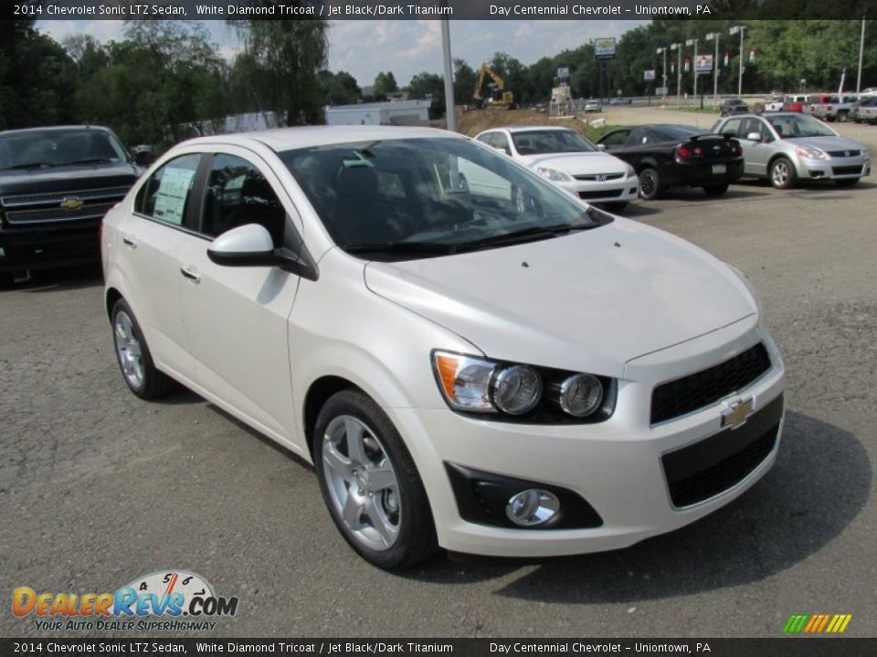 Front 3/4 View of 2014 Chevrolet Sonic LTZ Sedan Photo #8