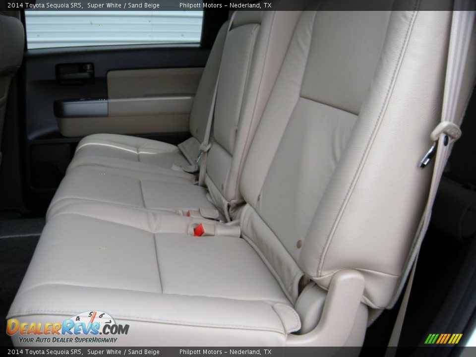 2014 Toyota Sequoia SR5 Super White / Sand Beige Photo #24