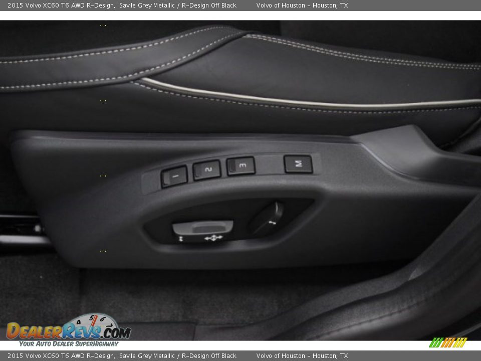 Front Seat of 2015 Volvo XC60 T6 AWD R-Design Photo #11