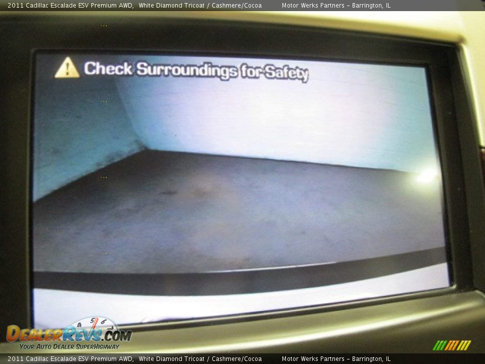 2011 Cadillac Escalade ESV Premium AWD White Diamond Tricoat / Cashmere/Cocoa Photo #33