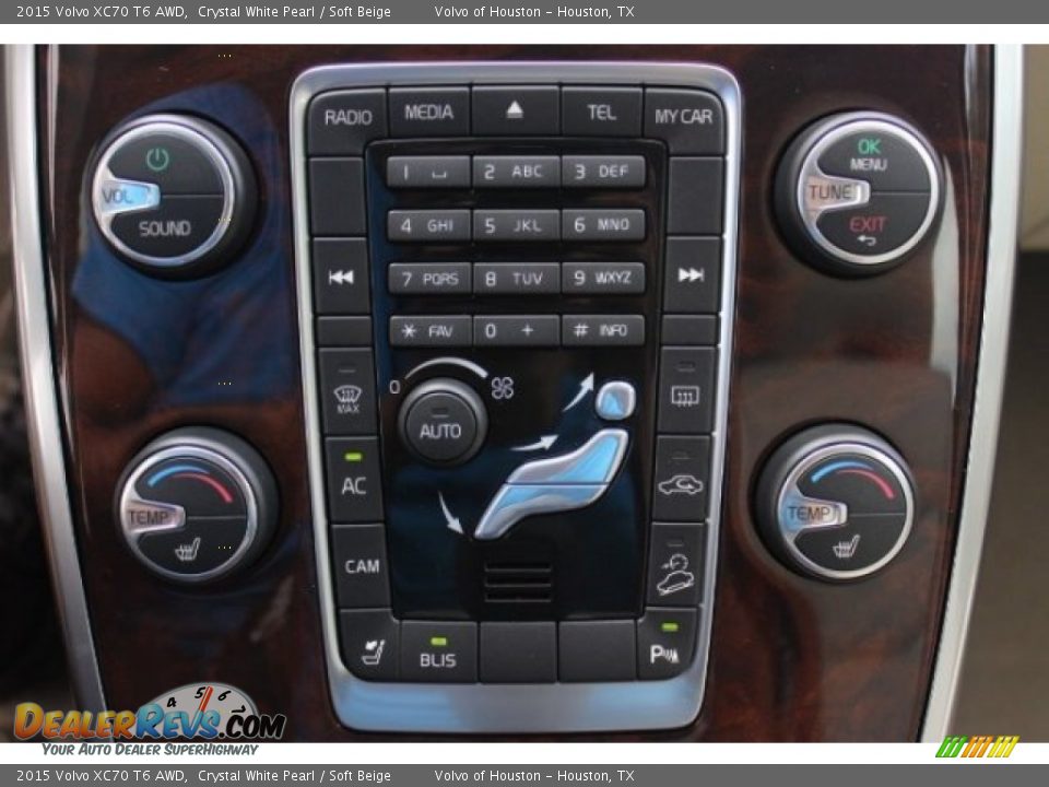 Controls of 2015 Volvo XC70 T6 AWD Photo #18