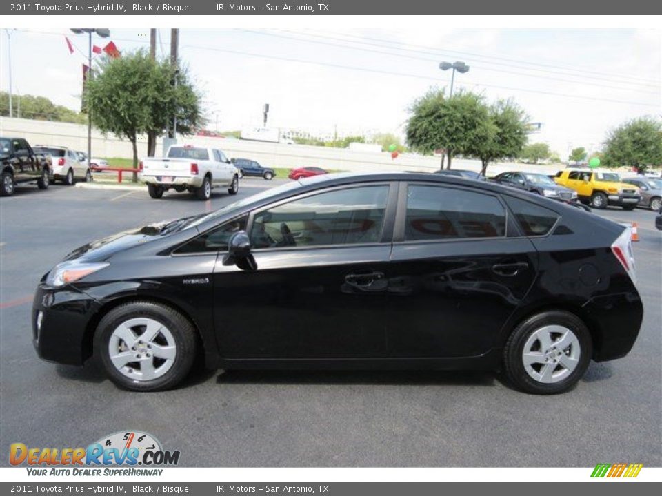 2011 Toyota Prius Hybrid IV Black / Bisque Photo #4