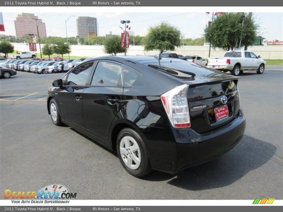 2011 Toyota Prius Hybrid IV Black / Bisque Photo #5