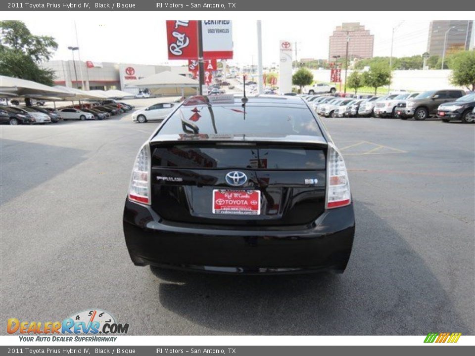 2011 Toyota Prius Hybrid IV Black / Bisque Photo #6