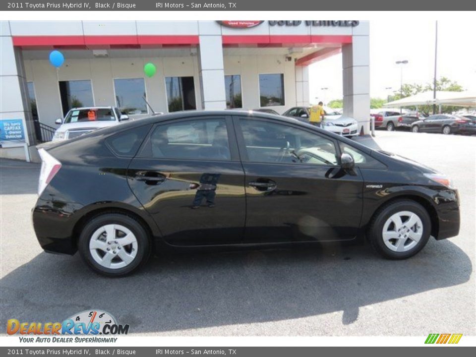 2011 Toyota Prius Hybrid IV Black / Bisque Photo #8