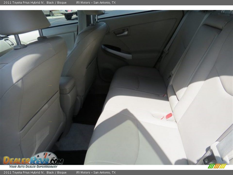 2011 Toyota Prius Hybrid IV Black / Bisque Photo #12