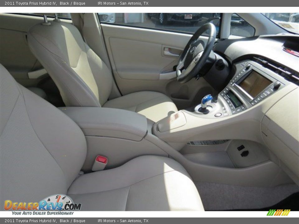 2011 Toyota Prius Hybrid IV Black / Bisque Photo #13