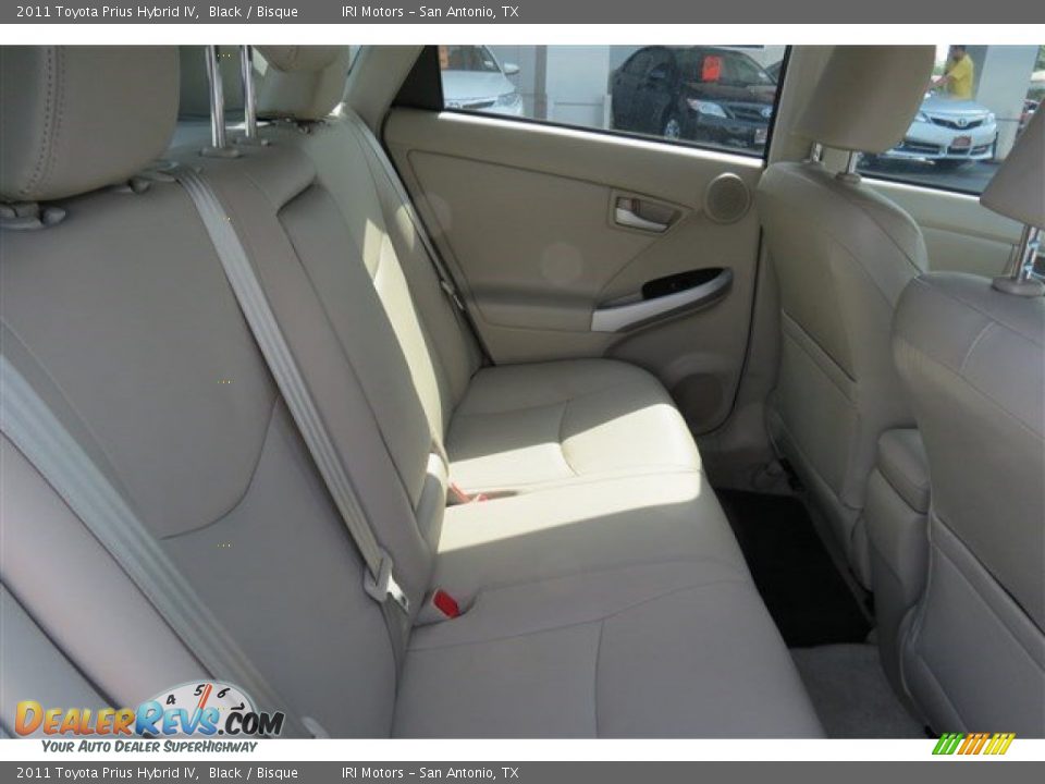 2011 Toyota Prius Hybrid IV Black / Bisque Photo #14