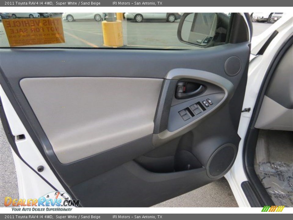 2011 Toyota RAV4 I4 4WD Super White / Sand Beige Photo #10