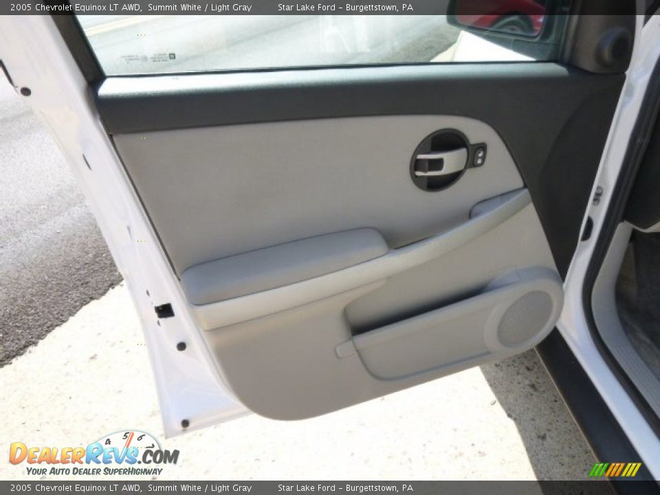 2005 Chevrolet Equinox LT AWD Summit White / Light Gray Photo #10