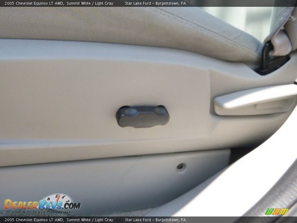 2005 Chevrolet Equinox LT AWD Summit White / Light Gray Photo #14
