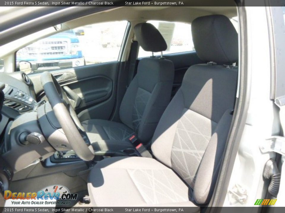 2015 Ford Fiesta S Sedan Ingot Silver Metallic / Charcoal Black Photo #9