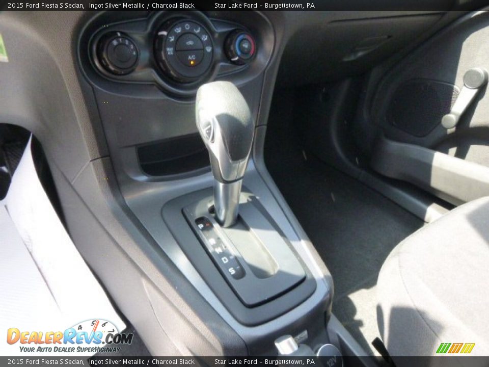 2015 Ford Fiesta S Sedan Ingot Silver Metallic / Charcoal Black Photo #17