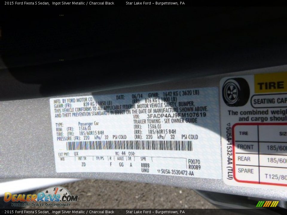 2015 Ford Fiesta S Sedan Ingot Silver Metallic / Charcoal Black Photo #20