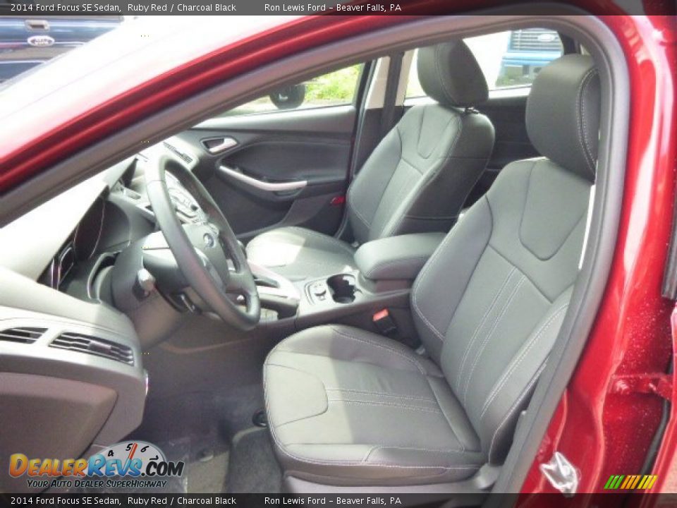 2014 Ford Focus SE Sedan Ruby Red / Charcoal Black Photo #10