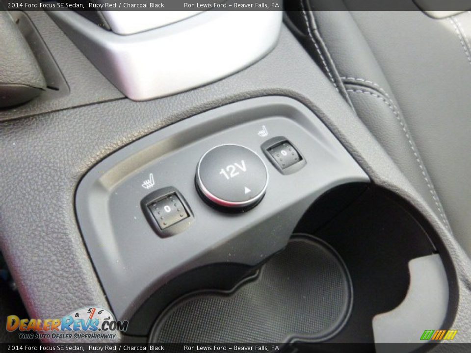 2014 Ford Focus SE Sedan Ruby Red / Charcoal Black Photo #17