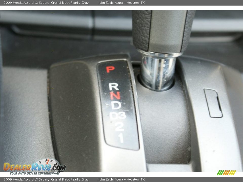 2009 Honda Accord LX Sedan Crystal Black Pearl / Gray Photo #33